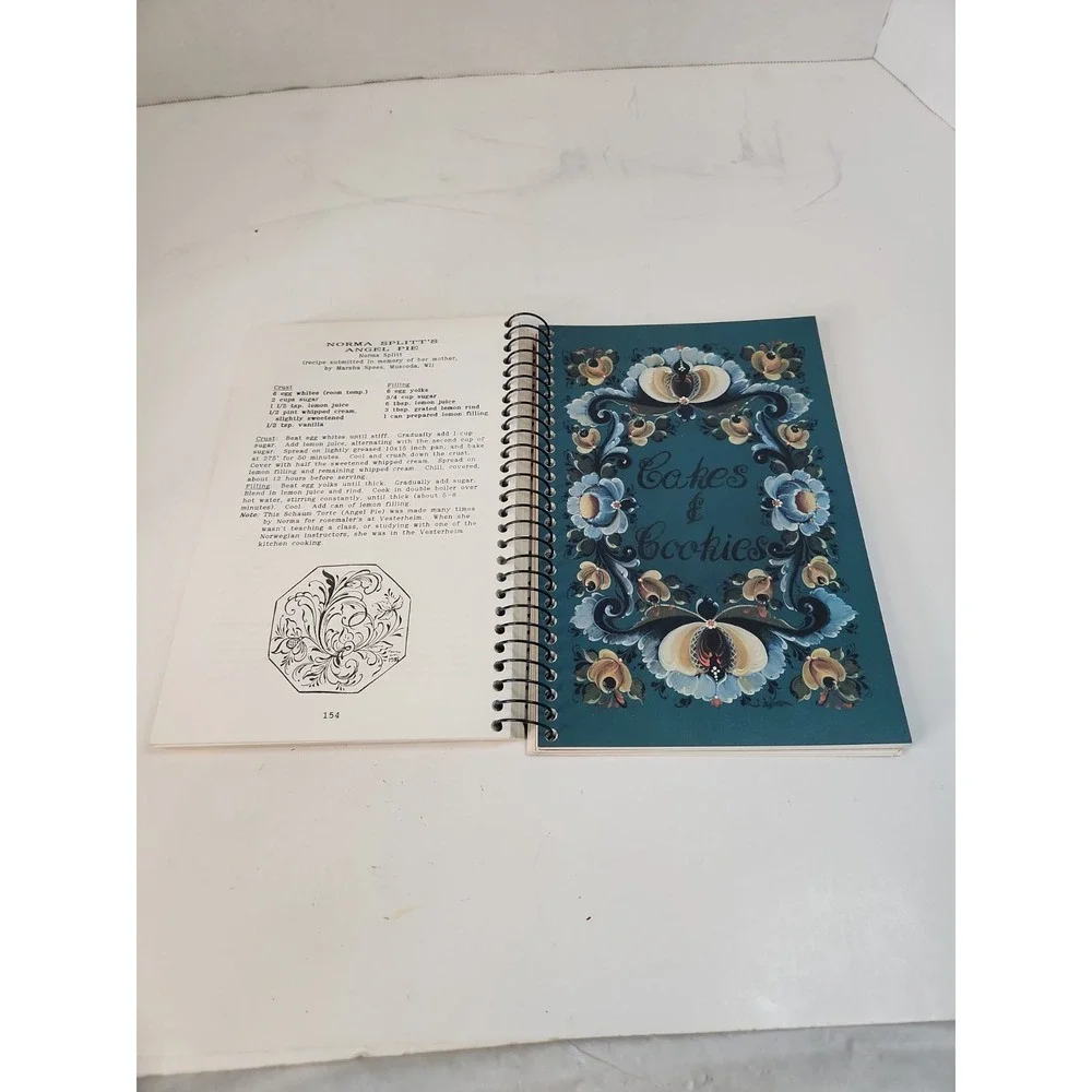 Vintage 90s Pauline's Rosemalers' Recipes Cookbook 1990 Norwegian Art Vesterheim